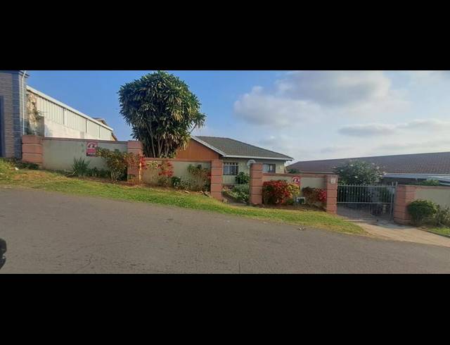 3 BEDROOM HOUSE FOR SALE IN SYDENHAM